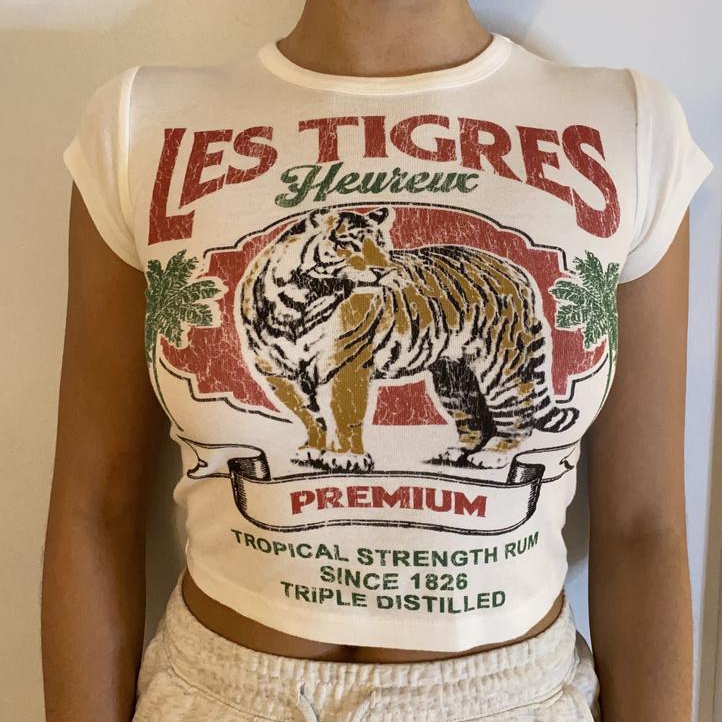 Y2K Graphic Baby Tee Crop - Camisetas Gráficas Y2K para Mulheres e