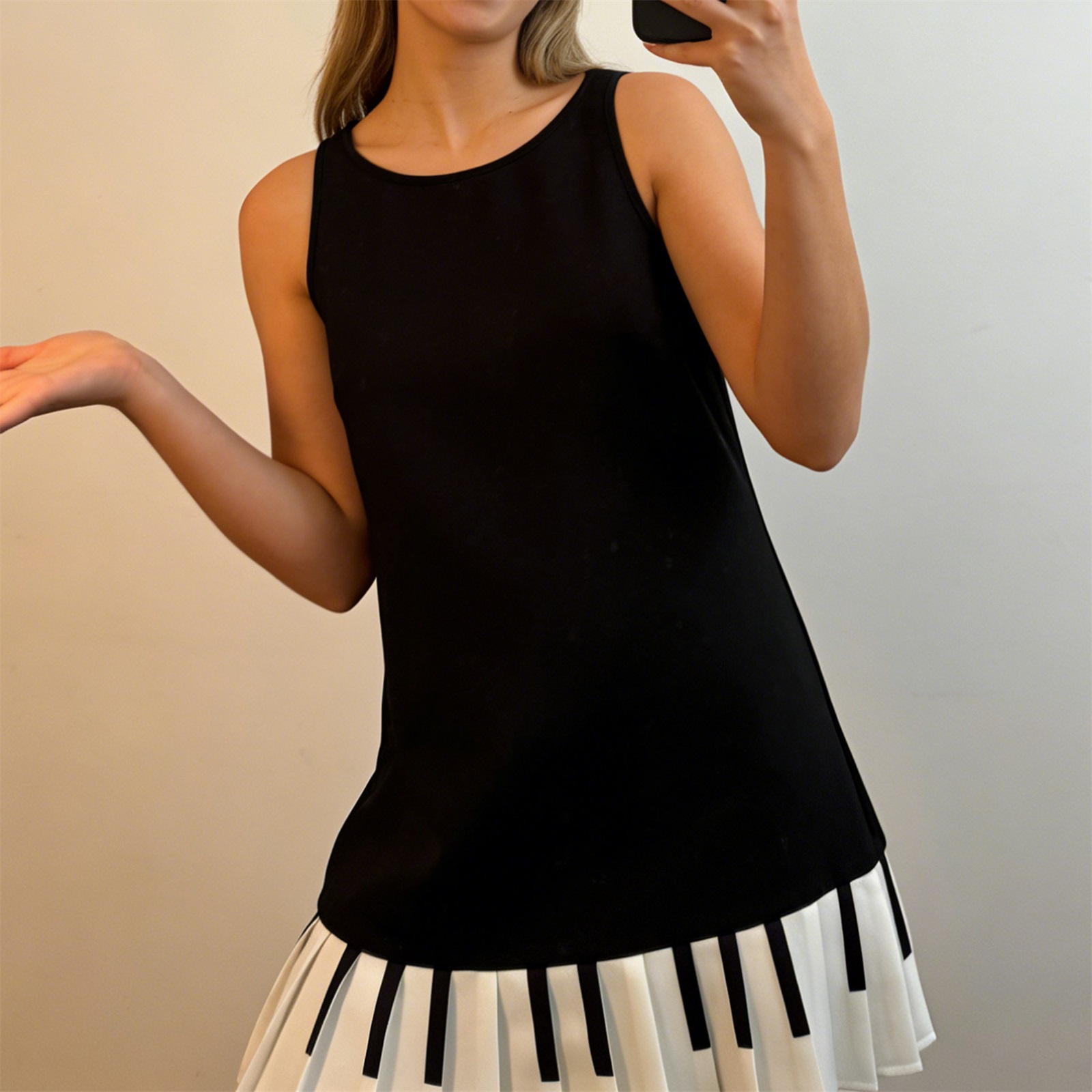 Y2K Backless Halter Mini Dress - Feminino y2k piano chave plissado mini