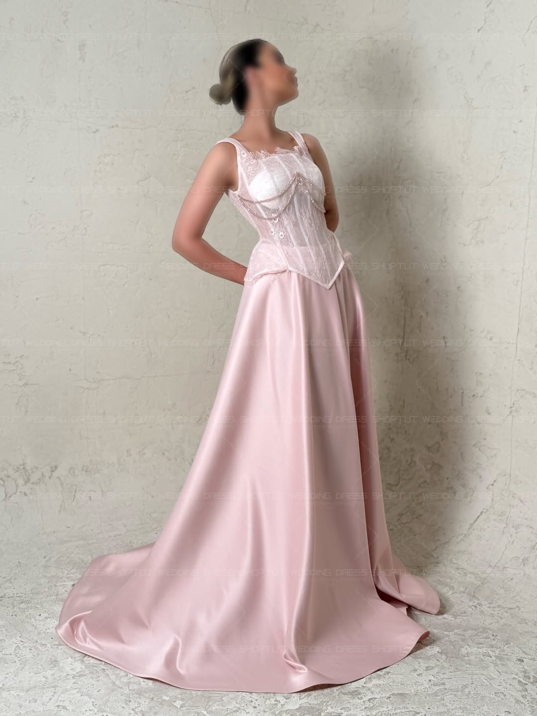 Vestidos de Noite Elegantes em - Elegant Satin Evening Gown Split avaliação e preço