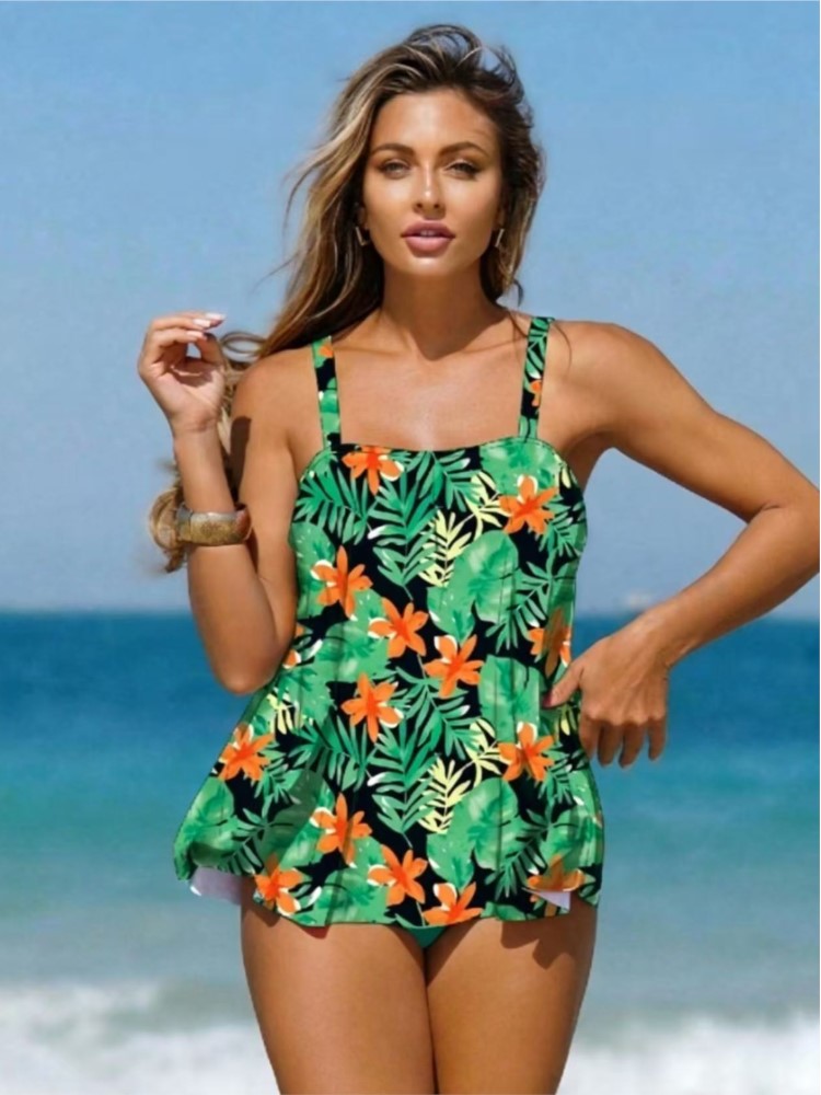 Moda Praia Feminina: Novo Conj - Swimwear avaliação e preço