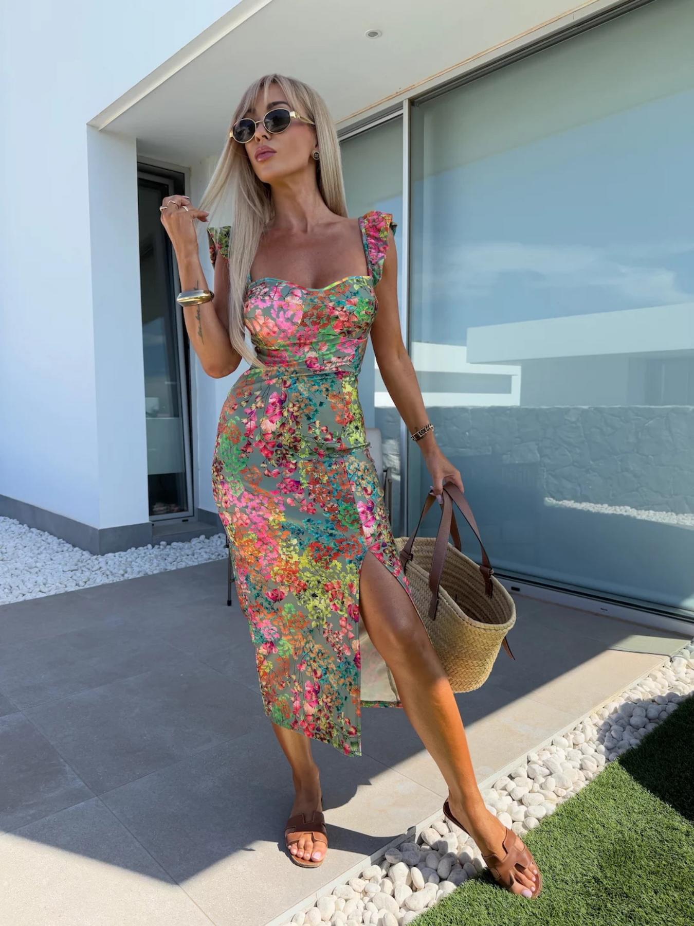 Novo Vestido Feminino Midi com - French Vintage Floral Midi Dress avaliação e preço